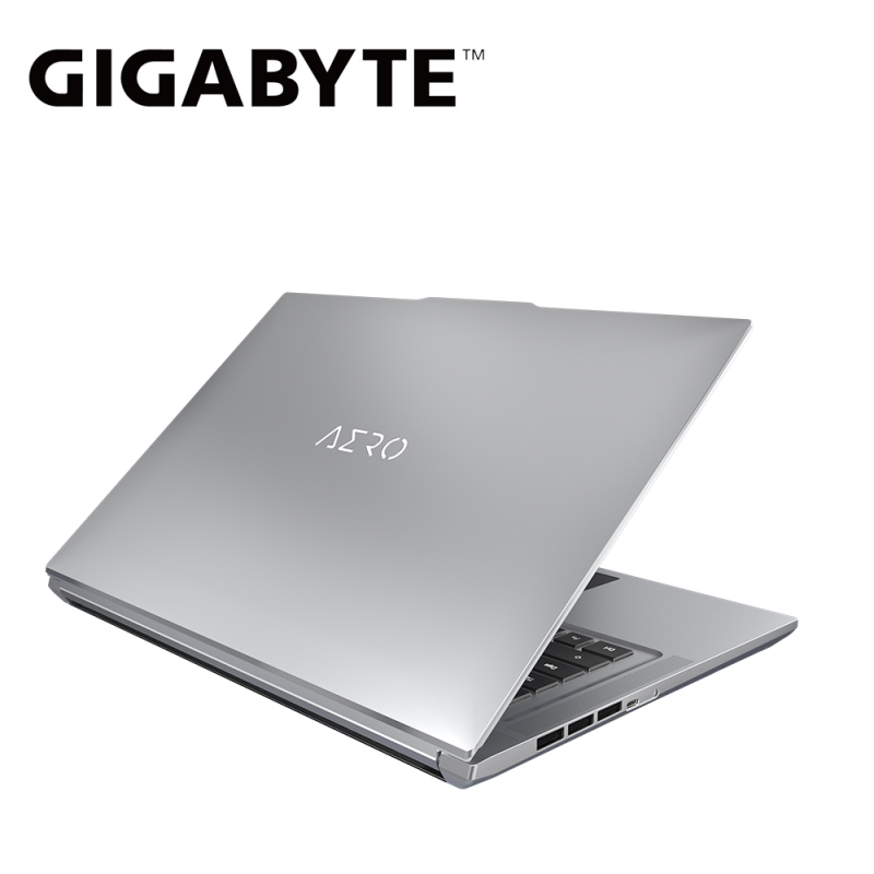 GIGABYTE AERO 16 XE5-73MY934AH 16" UHD+ AMOLED Laptop - Image 3